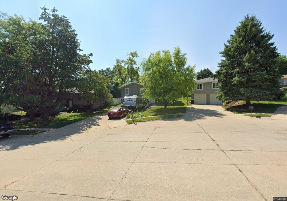 12967 Larimore Cir, Omaha, NE 68164 - photo 1