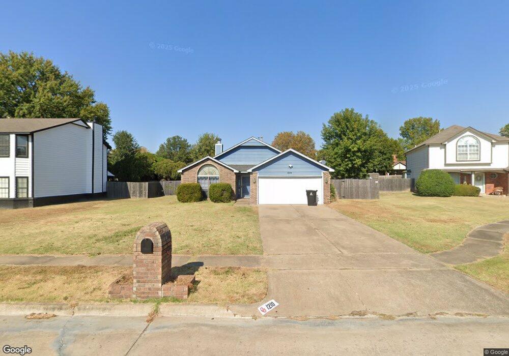 1210 W Edgewater Place, Broken Arrow, OK 74012 - photo 1