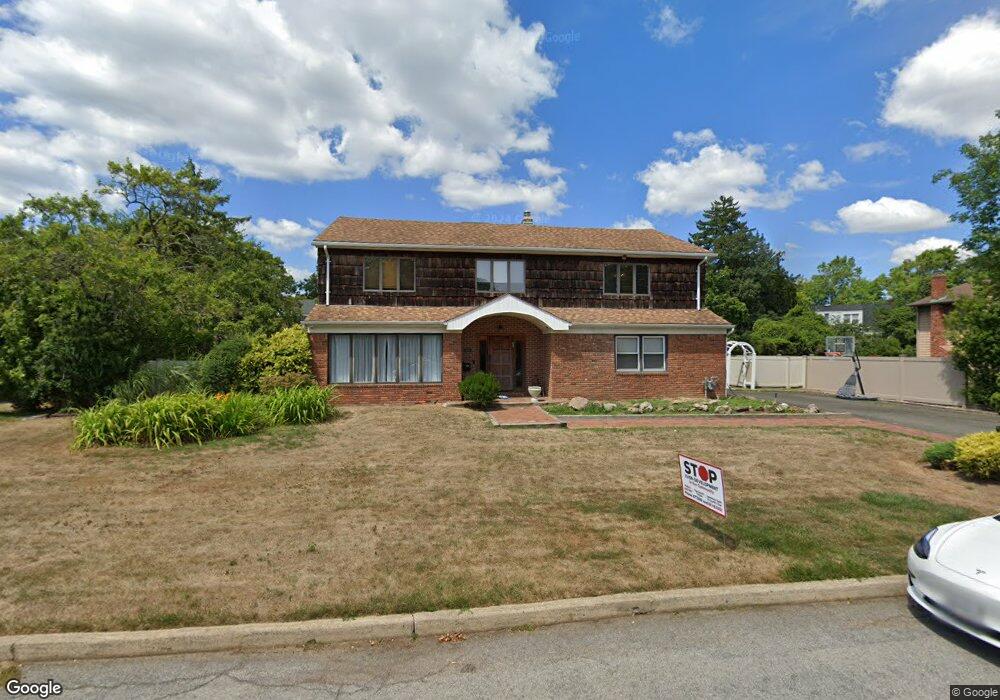 42 Bayberry Rd, Lawrence, NY 11559 - photo 1