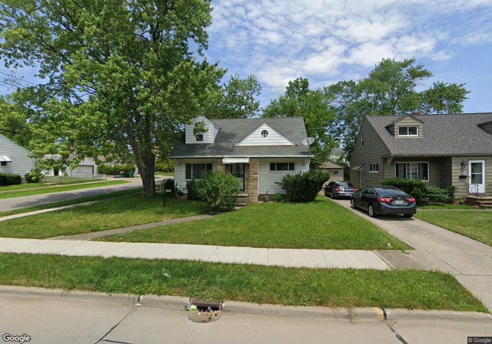 19201 Longview Ave, Maple Heights, OH 44137 - photo 1