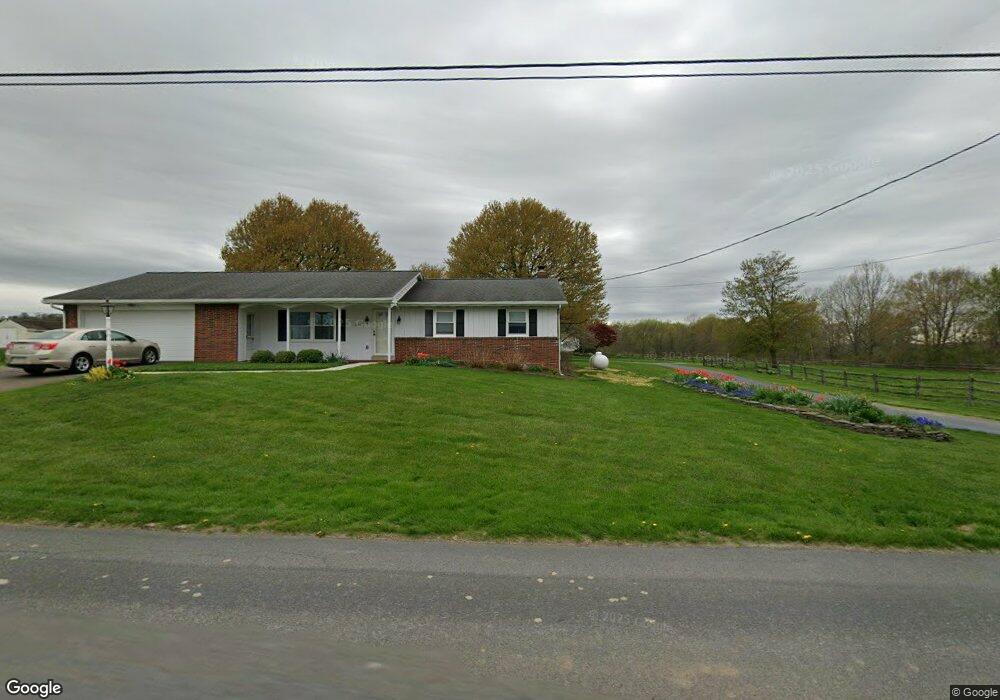 600 S Kinzer Ave, New Holland, PA 17557 - photo 1