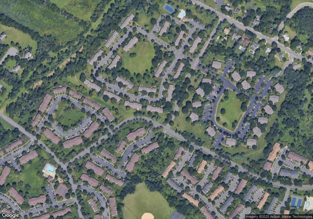 35 Pear Tree Ln, Franklin Park, NJ 08823 - photo 1