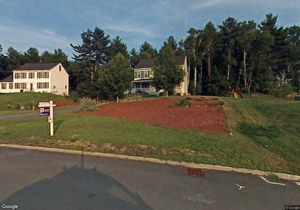 26 Bradford Cir, Hudson, NH 03051 - photo 1