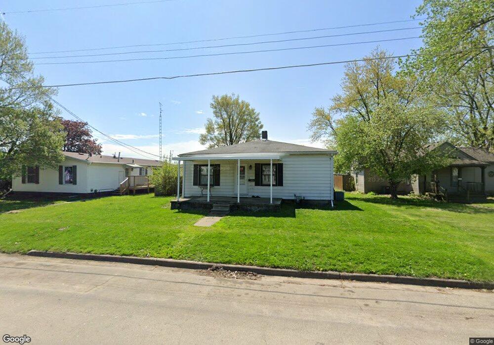 1531 Delavan St, Lincoln, IL 62656 - photo 1
