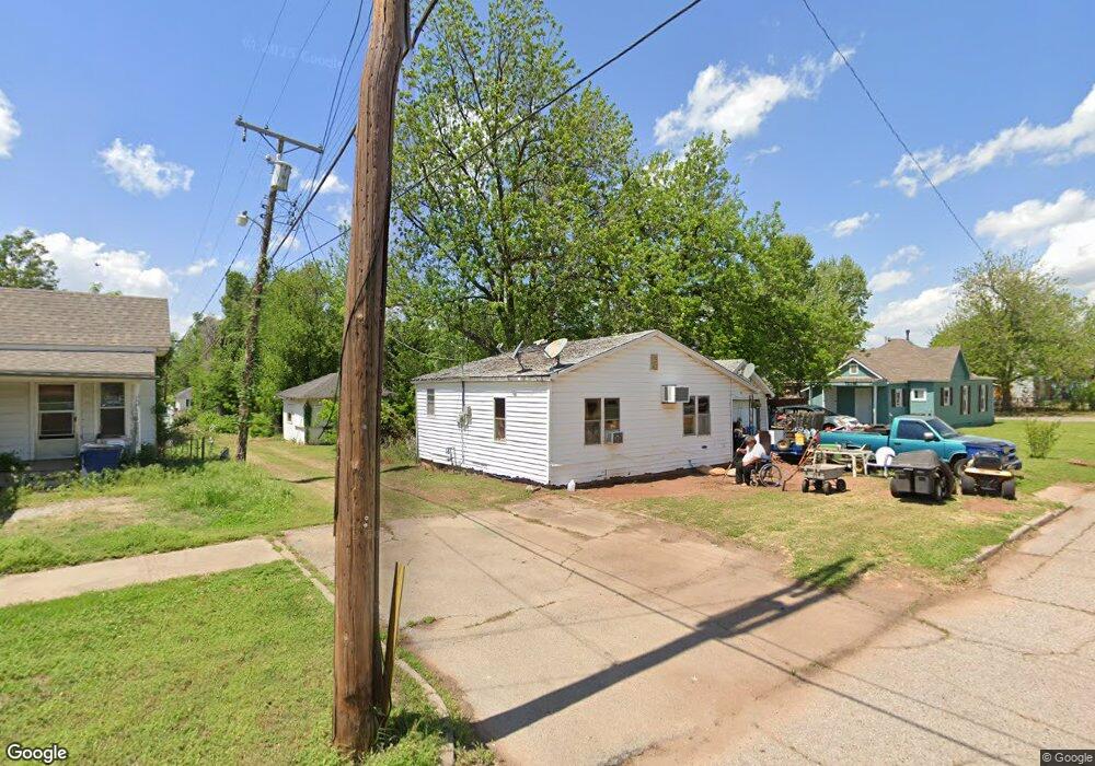 211 S Maple St, Guthrie, OK 73044 - photo 1