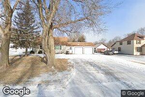 702 E Dakota Ave, George, IA 51237