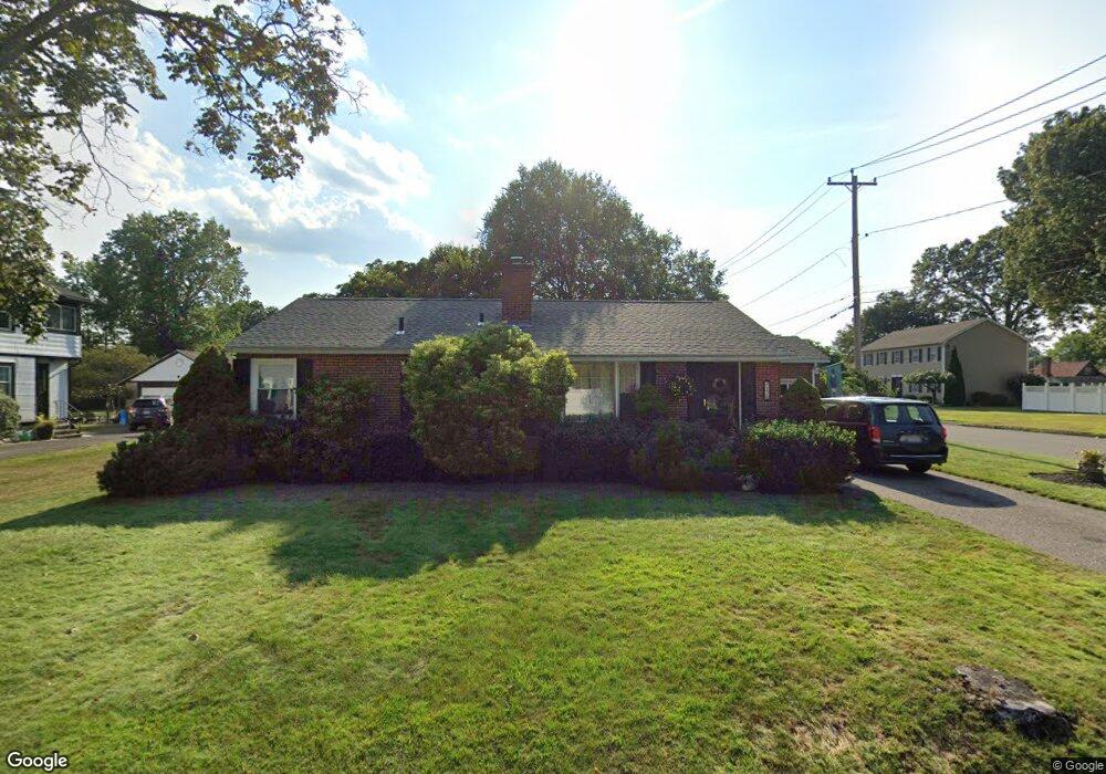 276 Moore St, Chicopee, MA 01013 - photo 1