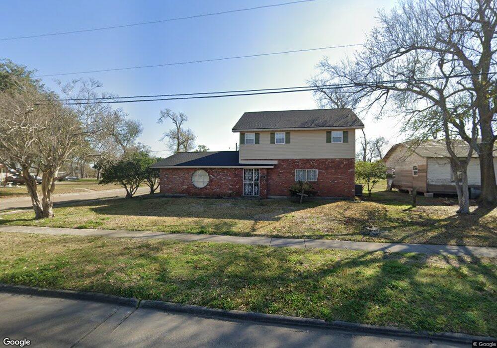 822 N Goos Blvd, Lake Charles, LA 70601 - photo 1