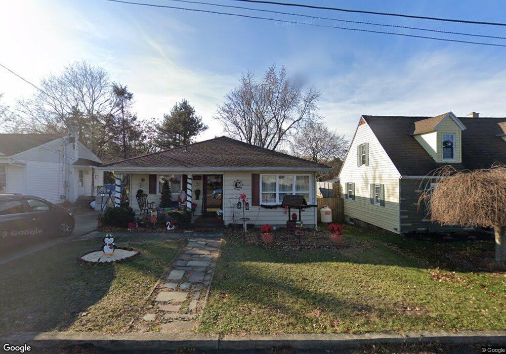 266 Elm St, Dupont, PA 18641 - photo 1