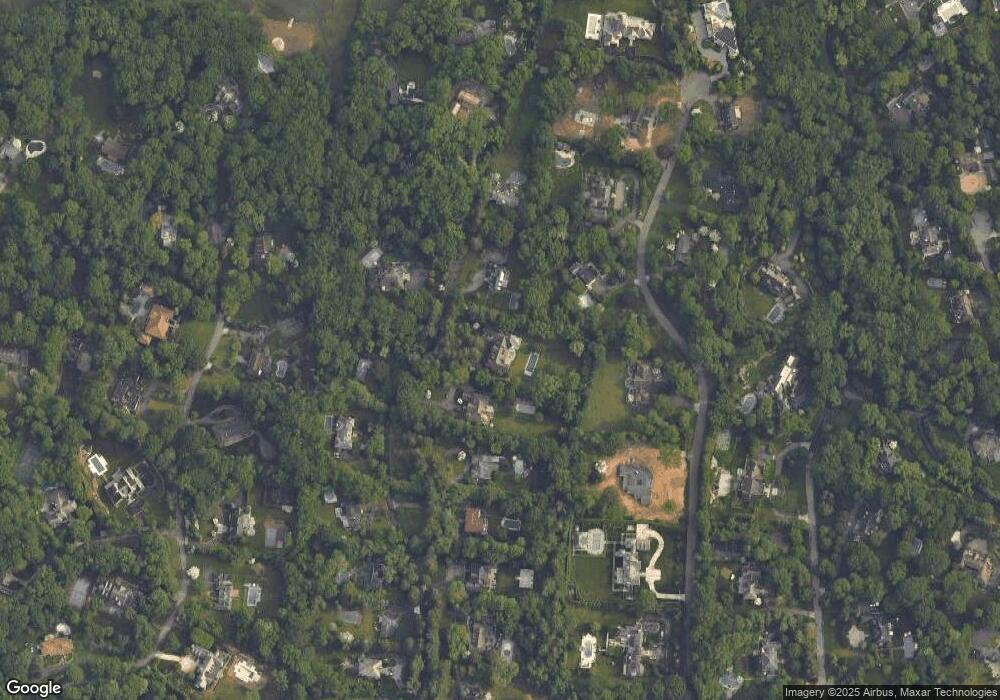 17 Hilldale Ln, Port Washington, NY 11050 - photo 1