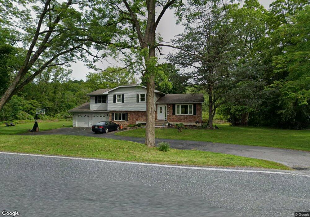 9035 Mountain Rd, Alburtis, PA 18011 - photo 1