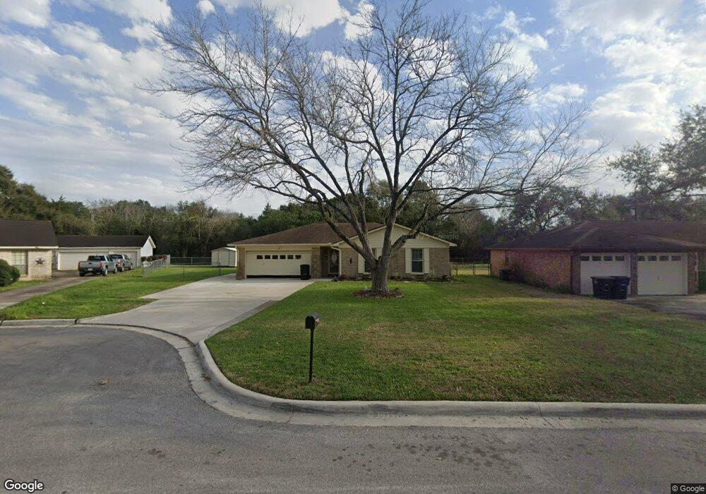 367 Windsor Square, Alvin, TX 77511 - photo 1