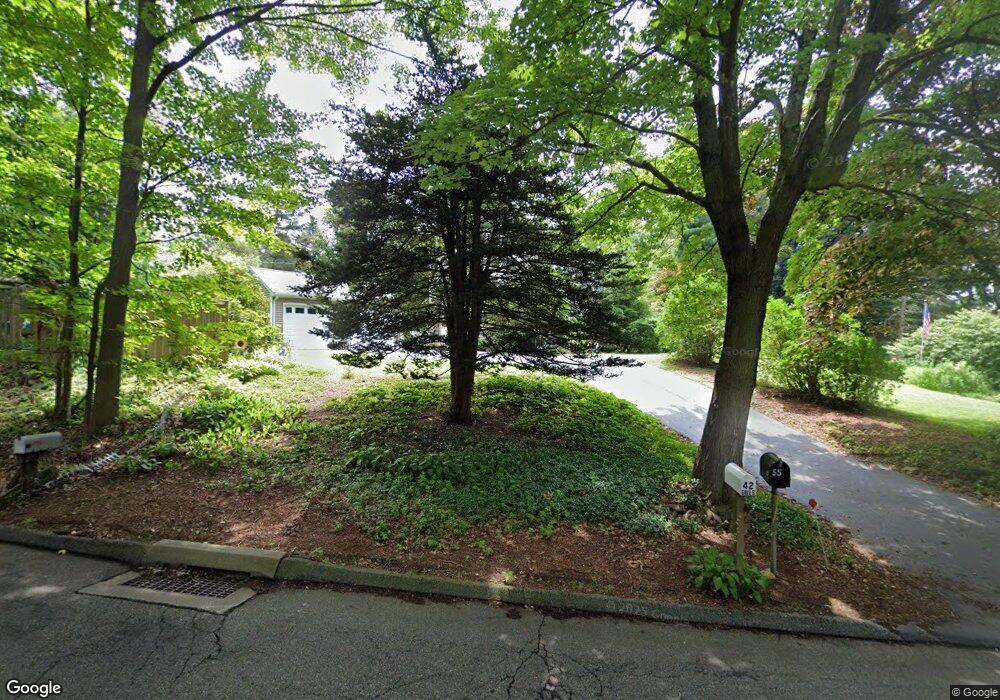 55 Grieb Rd, Wallingford, CT 06492 - photo 1