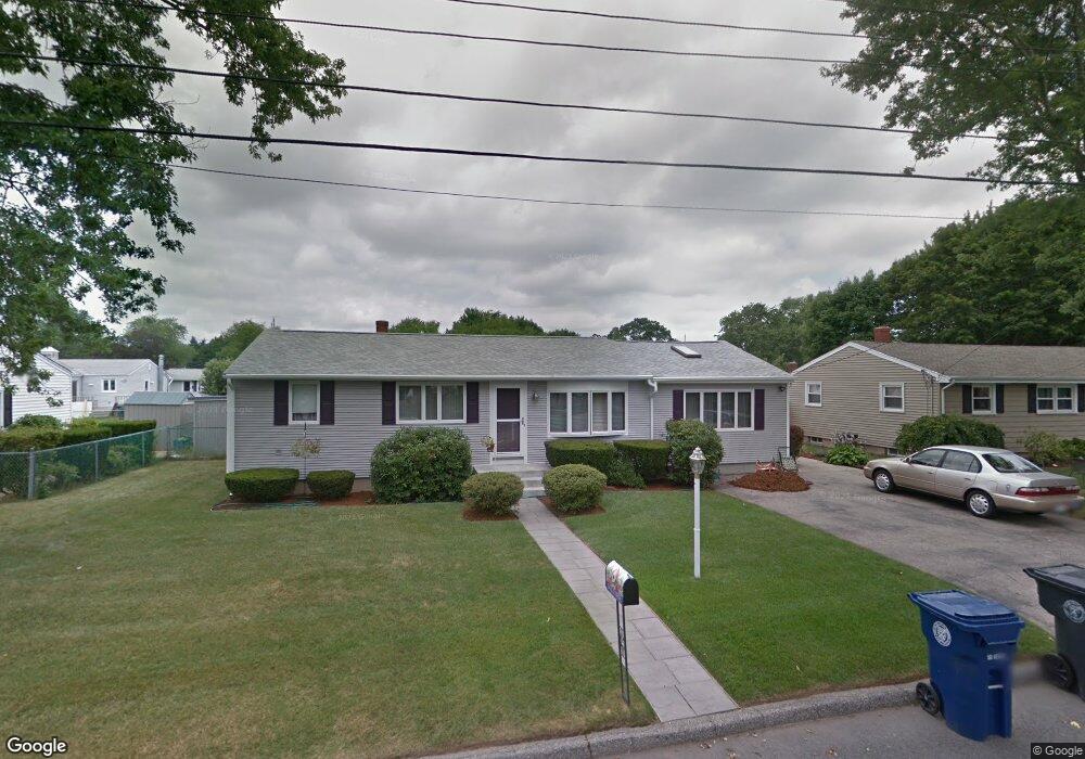 35 Deerfield Dr, Warwick, RI 02886 - photo 1