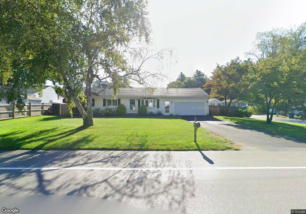 184 E Dunstable Rd, Nashua, NH 03062 - photo 1