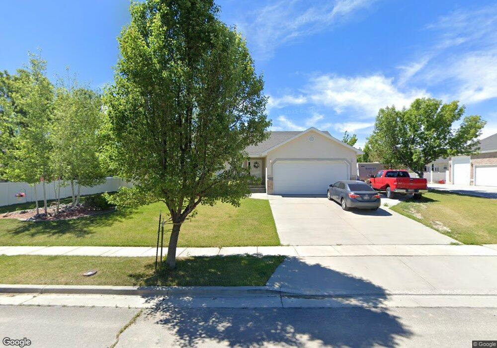 2127 Silver Tree Cir, Riverton, UT 84065 - photo 1