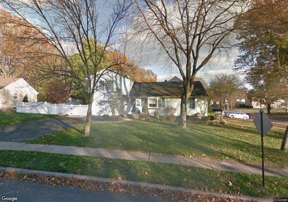 806 Carter Ln, Paramus, NJ 07652 - photo 1