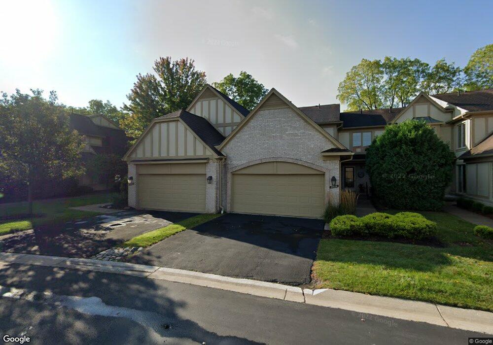 2726 Winter Garden Ct unit 50, Ann Arbor, MI 48105 - photo 1