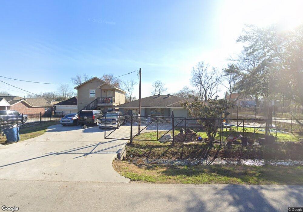 2600 Lone Oak Rd, Houston, TX 77093 - photo 1