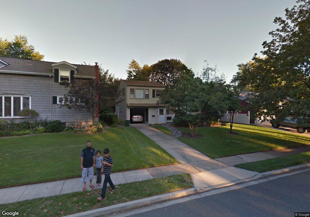 7 Forest Rd, Valley Stream, NY 11581 - photo 1