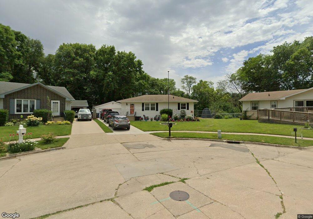 4001 Timber Ln, Des Moines, IA 50317 - photo 1