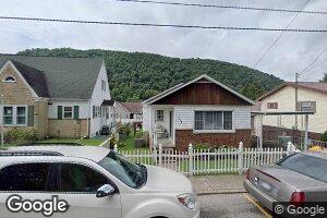 203 3rd Ave, Glasgow, WV 25086