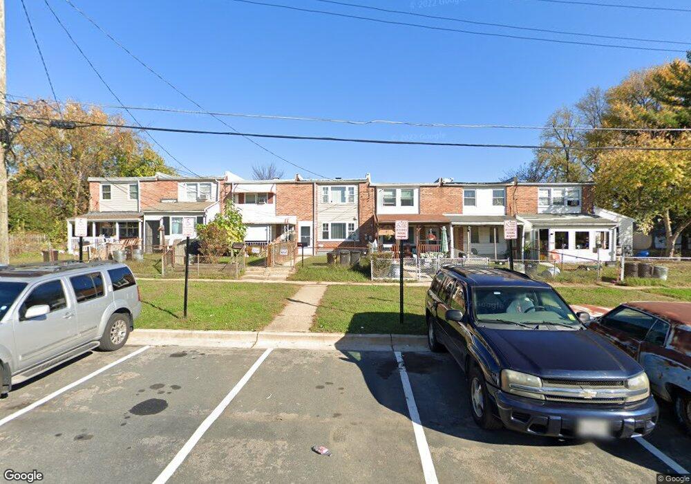 912 Catawba Ct, Halethorpe, MD 21227 - photo 1