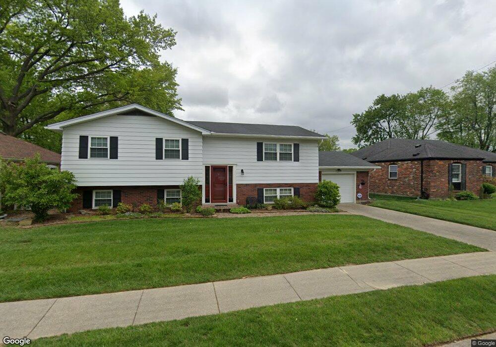 1008 Castlewood Dr, New Albany, IN 47150 - photo 1