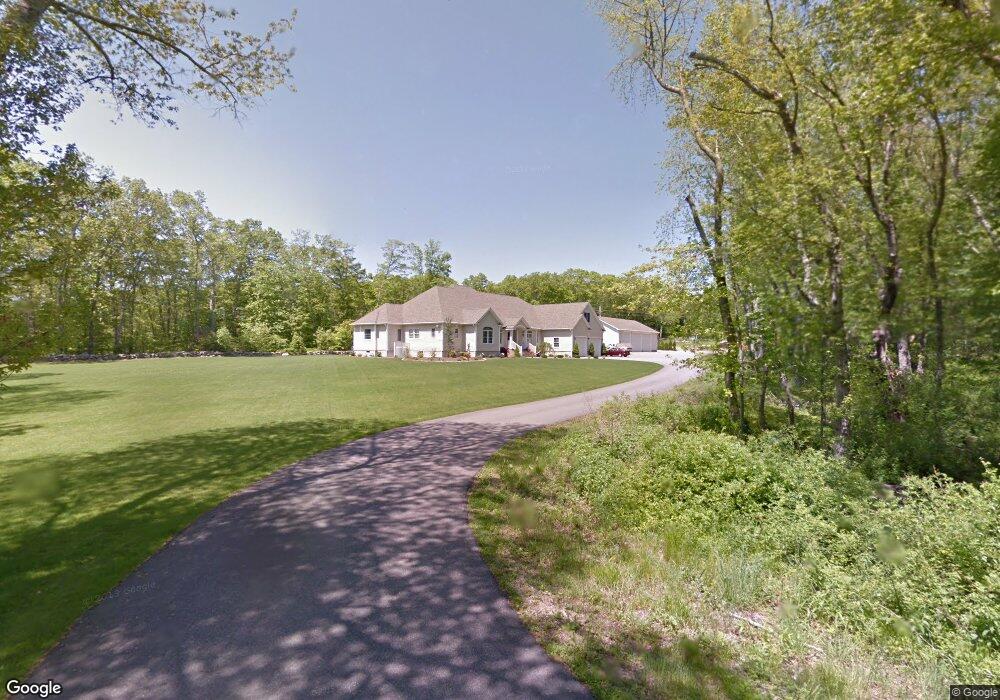 10 Autumn Ln, Westerly, RI 02891 - photo 1