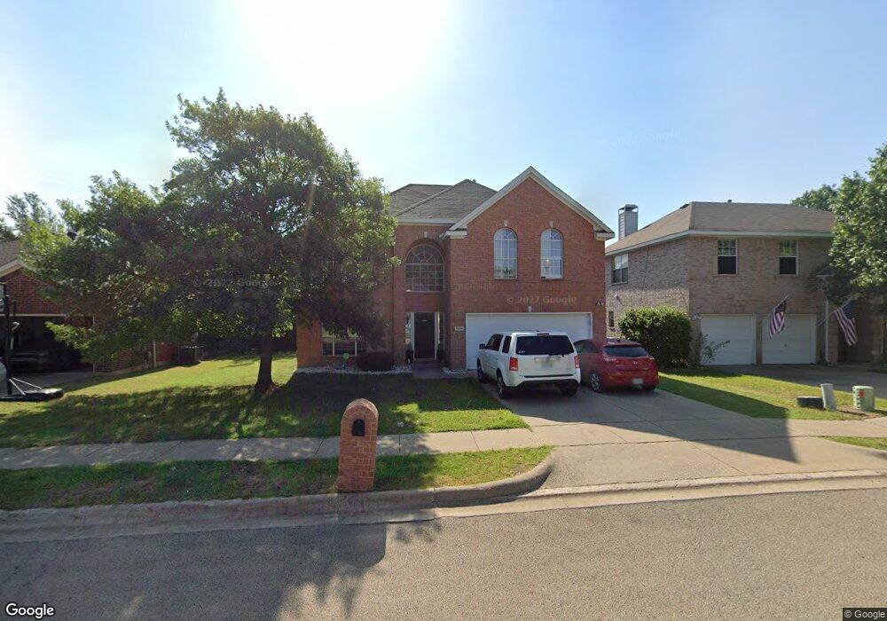 7609 Sunburst Trail, Denton, TX 76210 - photo 1