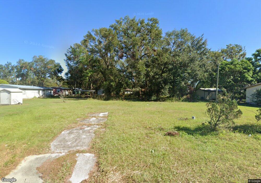 811 SE Pine Ave, Fort Meade, FL 33841 - photo 1