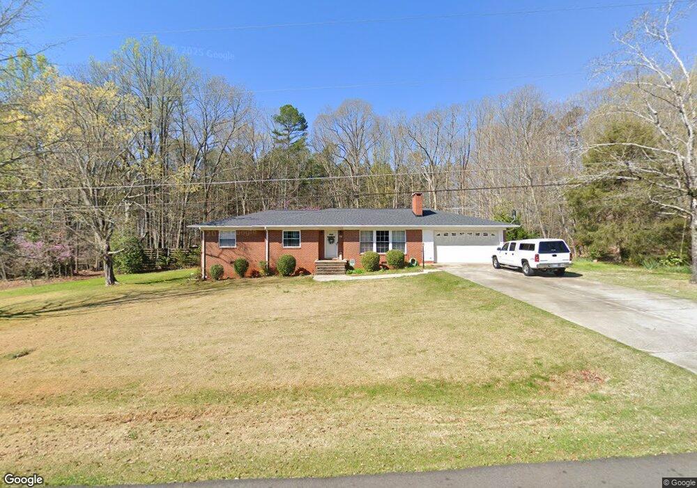 705 N Glenn Ave, Siler City, NC 27344 - photo 1
