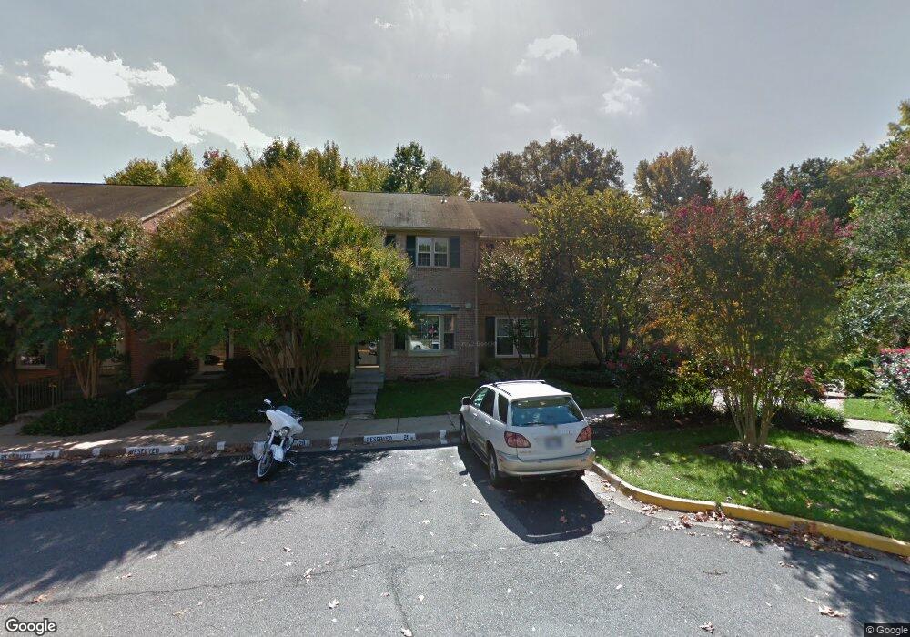 8229 Holland Rd, Alexandria, VA 22306 - photo 1