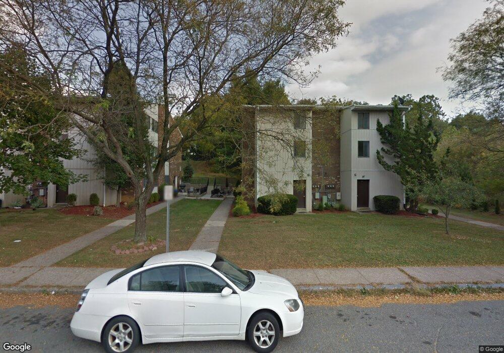 1549 Creekside Rd unit B31, Whitehall, PA 18052 - photo 1