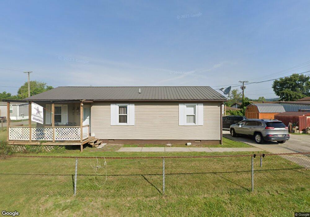 527 Carver St, Dunbar, WV 25064 - photo 1