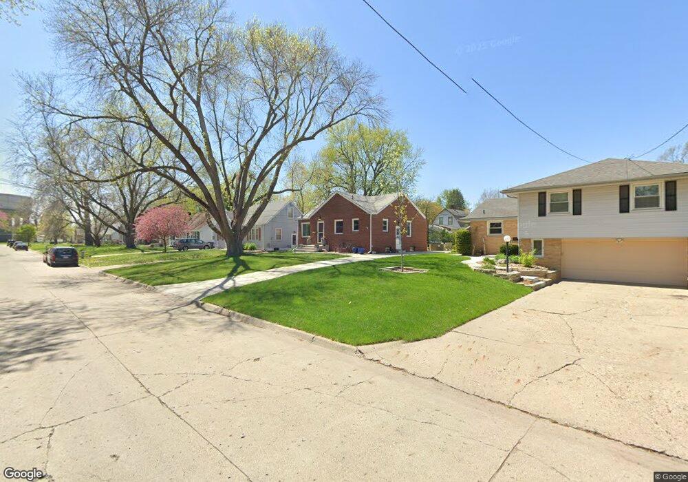 2500 48th Place, Des Moines, IA 50310 - photo 1
