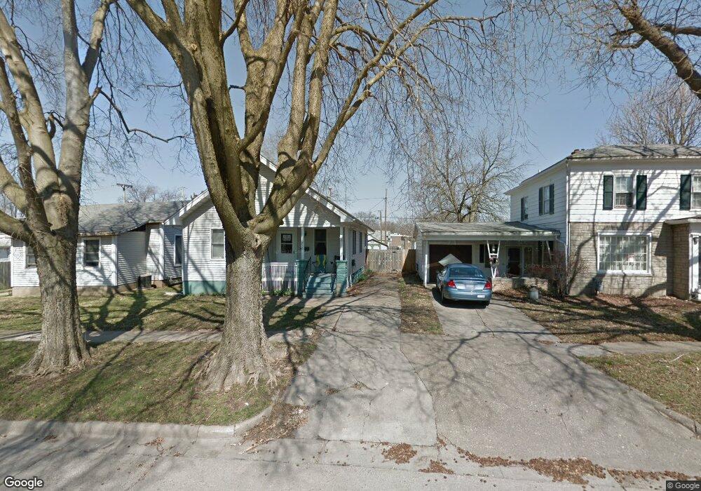 216 4th St, Lincoln, IL 62656 - photo 1