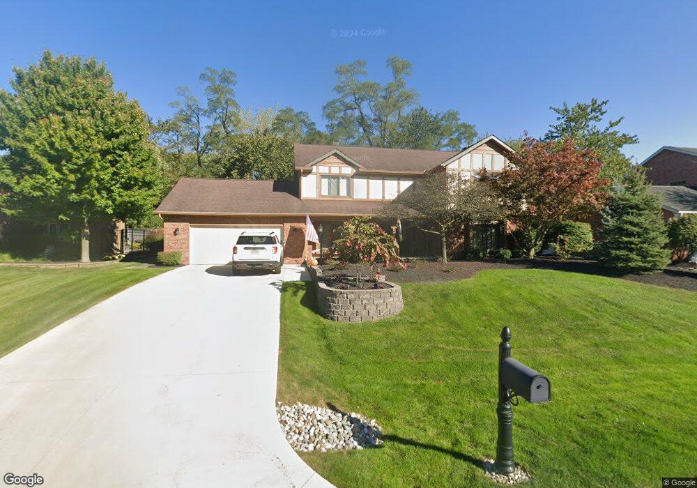 140 Squire Ln, Lima, OH 45805 - photo 1