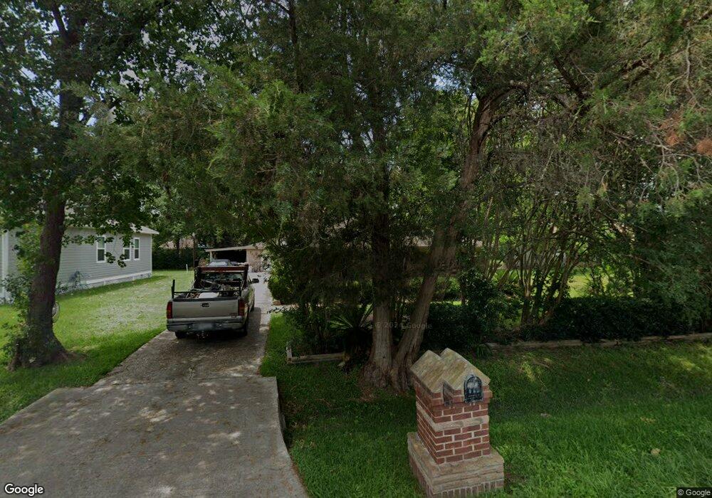 960 Reverend b j Lewis Dr, Houston, TX 77088 - photo 1