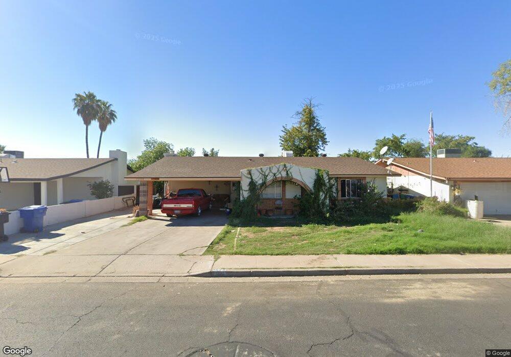 1028 S Lazona Dr unit 2, Mesa, AZ 85204 - photo 1