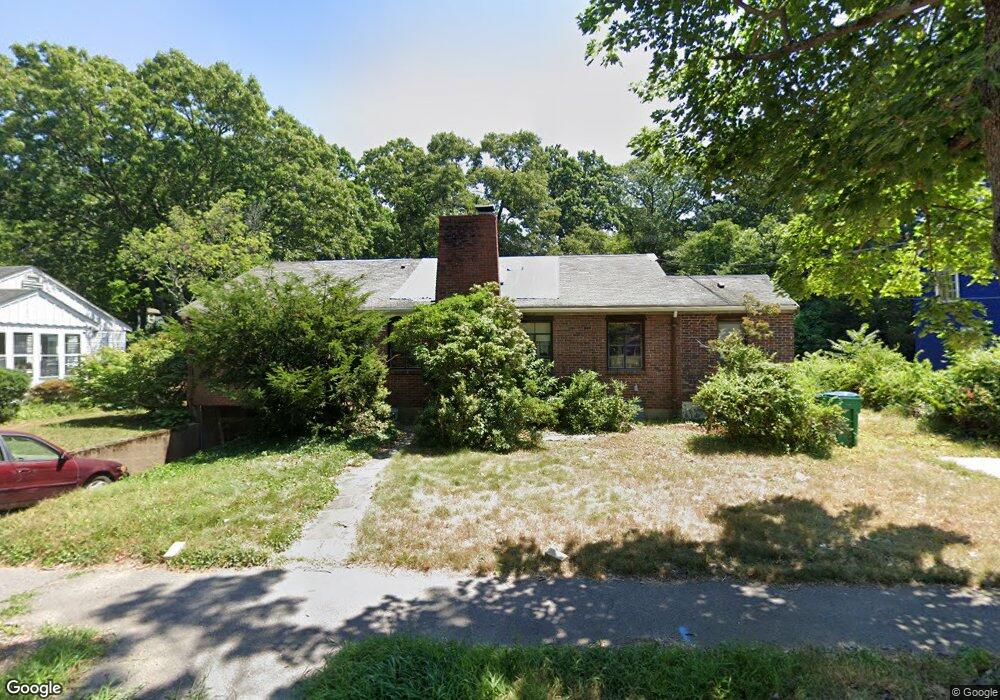 72 Manchester Rd, Newton Highlands, MA 02461 - photo 1