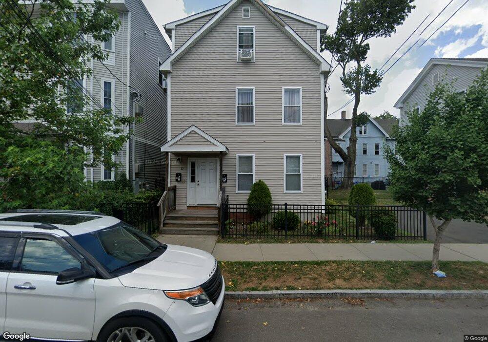 37 Clay St, New Haven, CT 06513 - photo 1