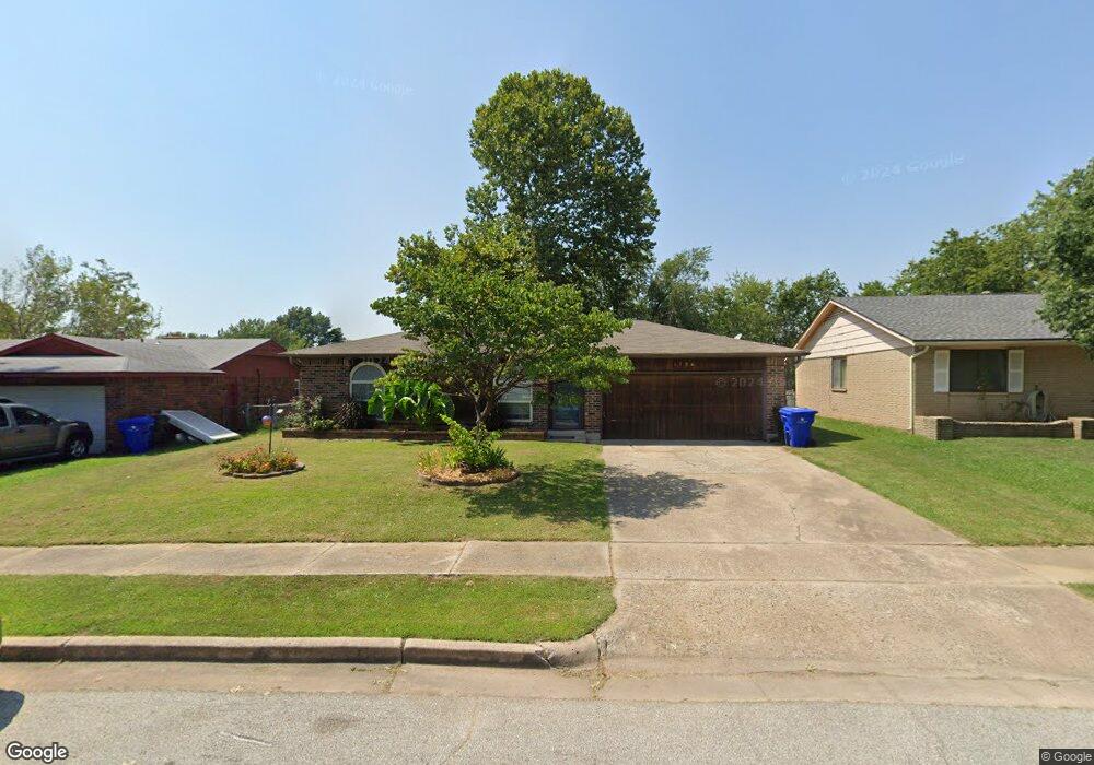 1726 S Pine Place, Broken Arrow, OK 74012 - photo 1