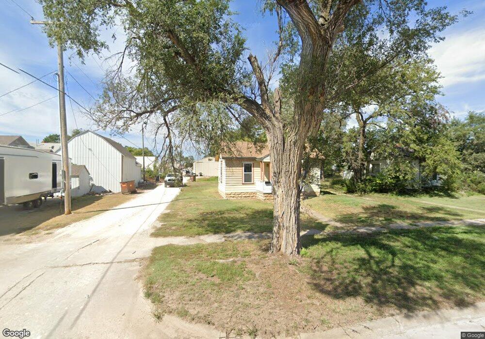 115 N Oak St, Osborne, KS 67473 - photo 1