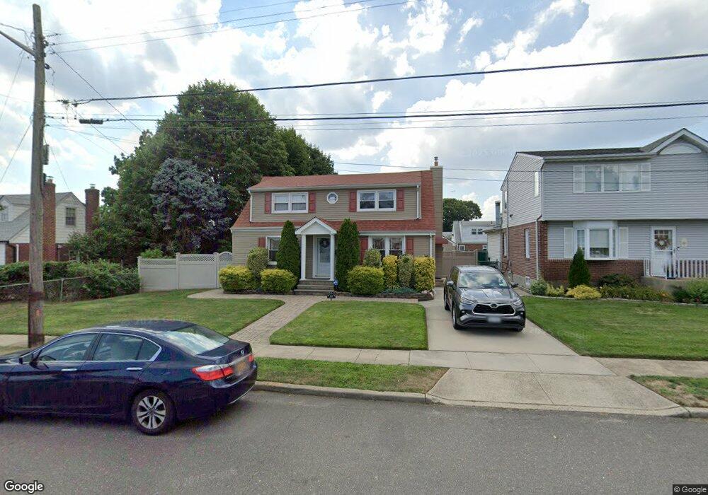 444 Madison St, Franklin Square, NY 11010 - photo 1