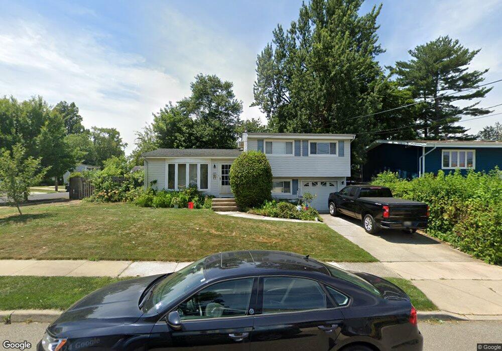 31 Buttonwood Dr, Old Bridge, NJ 08857 - photo 1