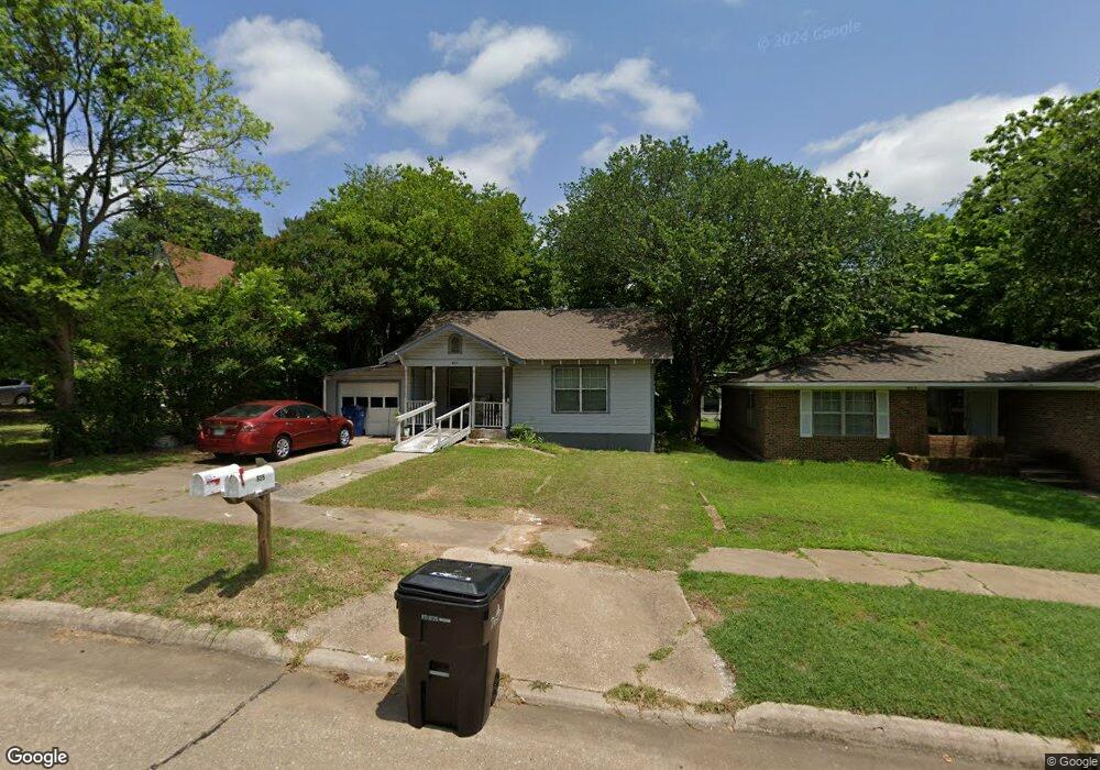 925 W Shepherd St, Denison, TX 75020 - photo 1