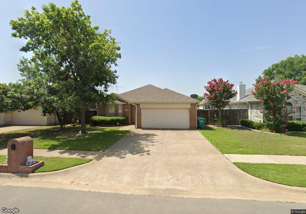 2316 Wildwood Ln, Denton, TX 76210 - photo 1