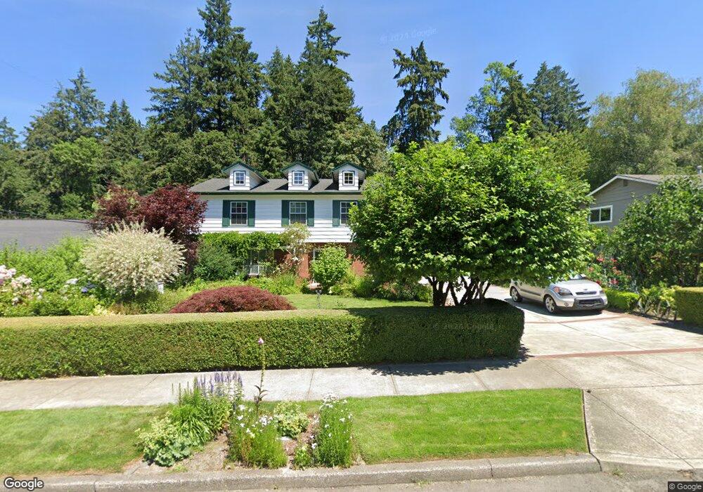 1285 Hallinan St, Lake Oswego, OR 97034 - photo 1