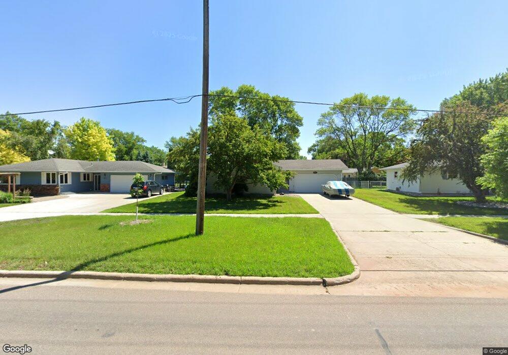 2825 Elm St N, Fargo, ND 58102 - photo 1